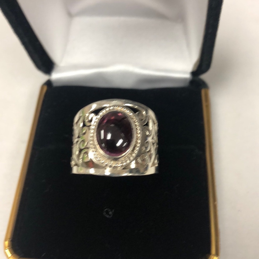 Amethyst Colored Stone Ring - image 1